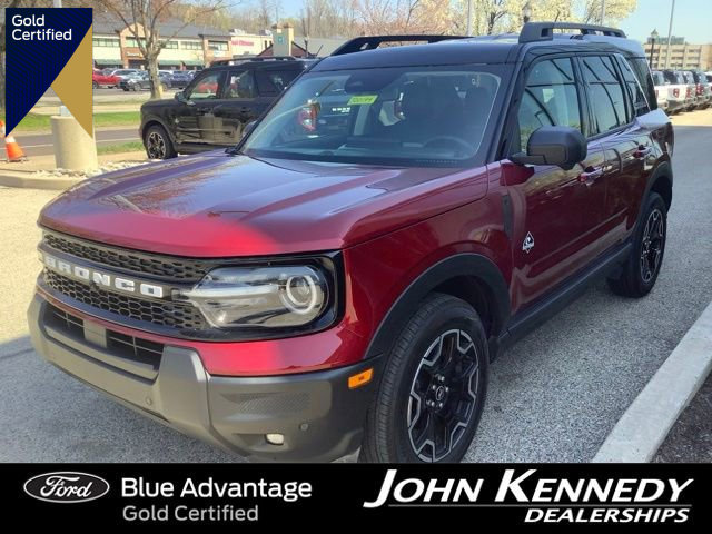 Certified 2025 Ford Bronco Sport Outer Banks w/ Outer Banks Tech Package+ AWD/4WD image 1