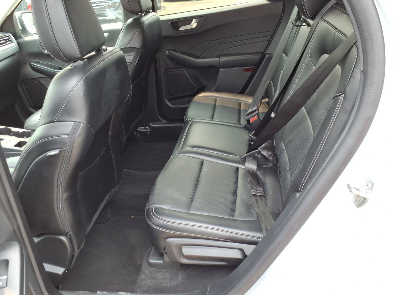 Certified 2025 Ford Escape Platinum AWD/4WD image 13