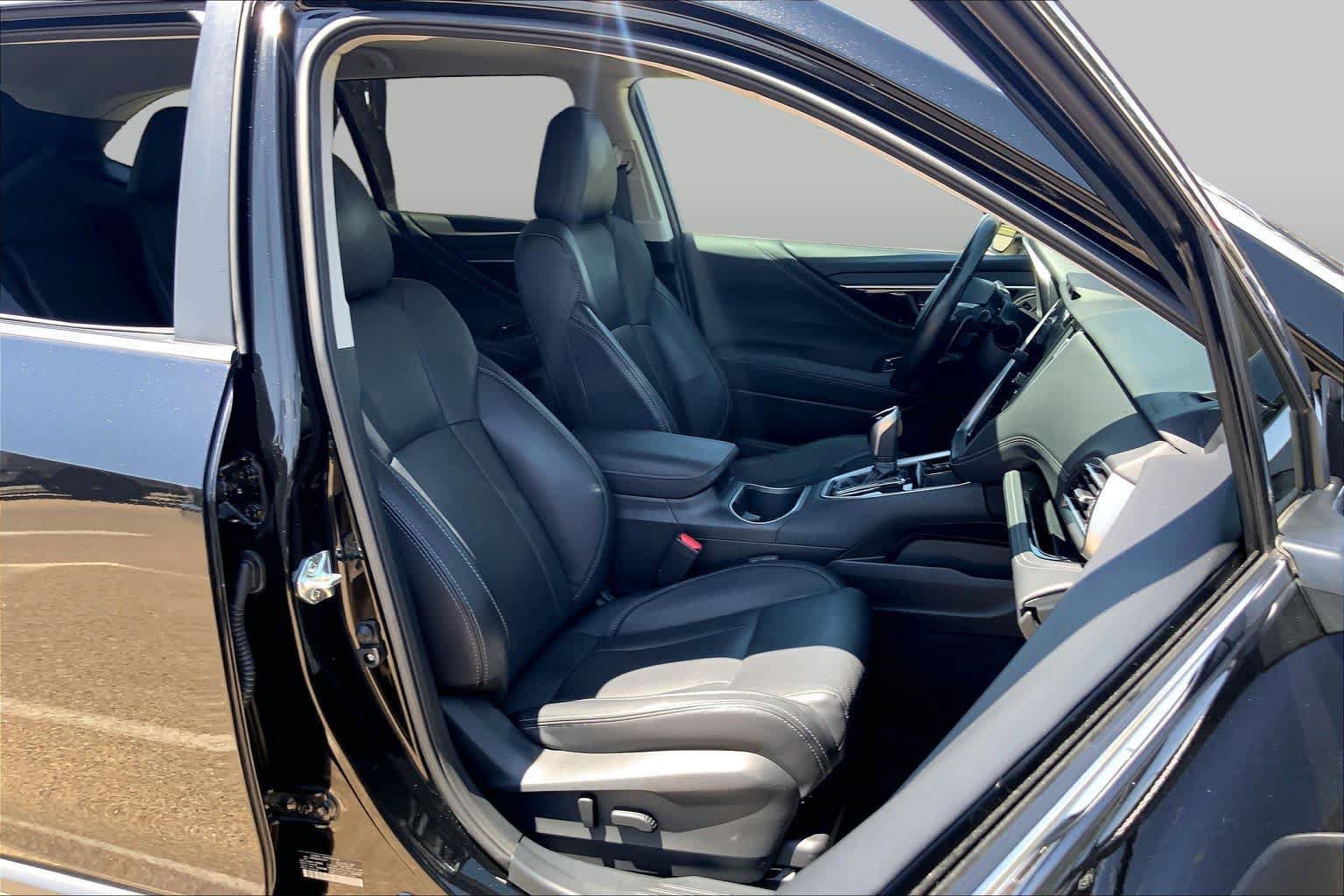 Used 2023 Subaru Outback Limited AWD/4WD image 9
