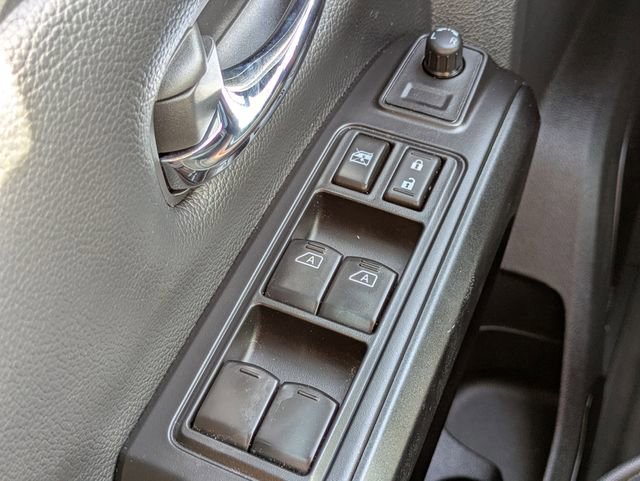 Used 2023 Nissan Titan PRO-4X image 23