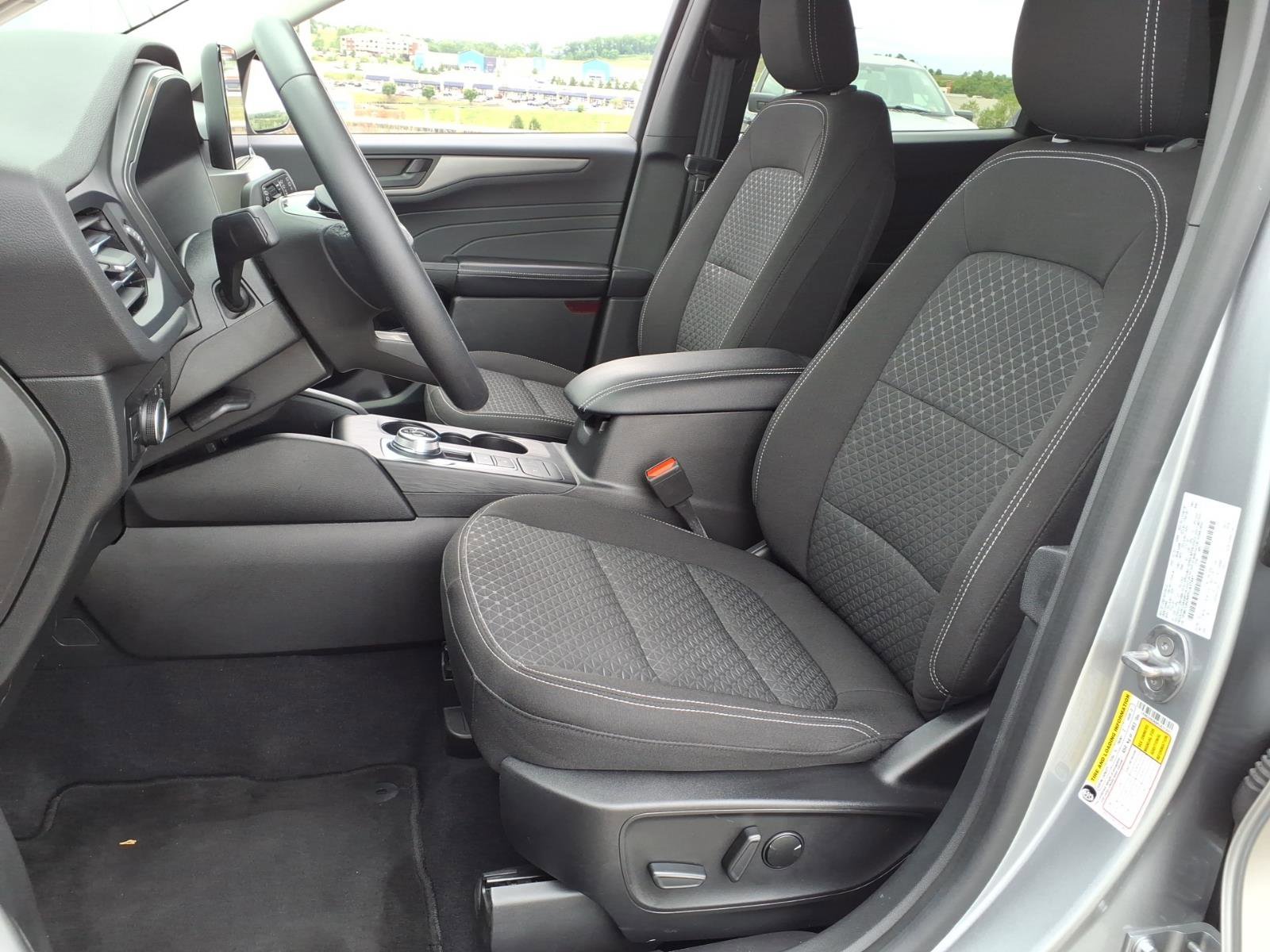 Certified 2023 Ford Escape Active AWD/4WD image 8