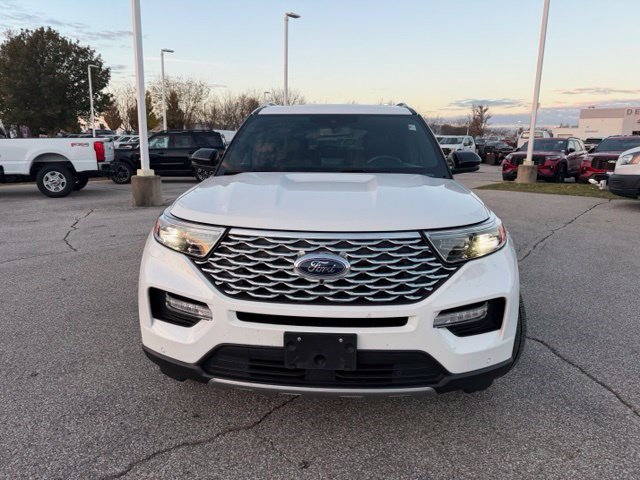 Certified 2021 Ford Explorer Platinum w/ Equipment Group 601A AWD/4WD image 2