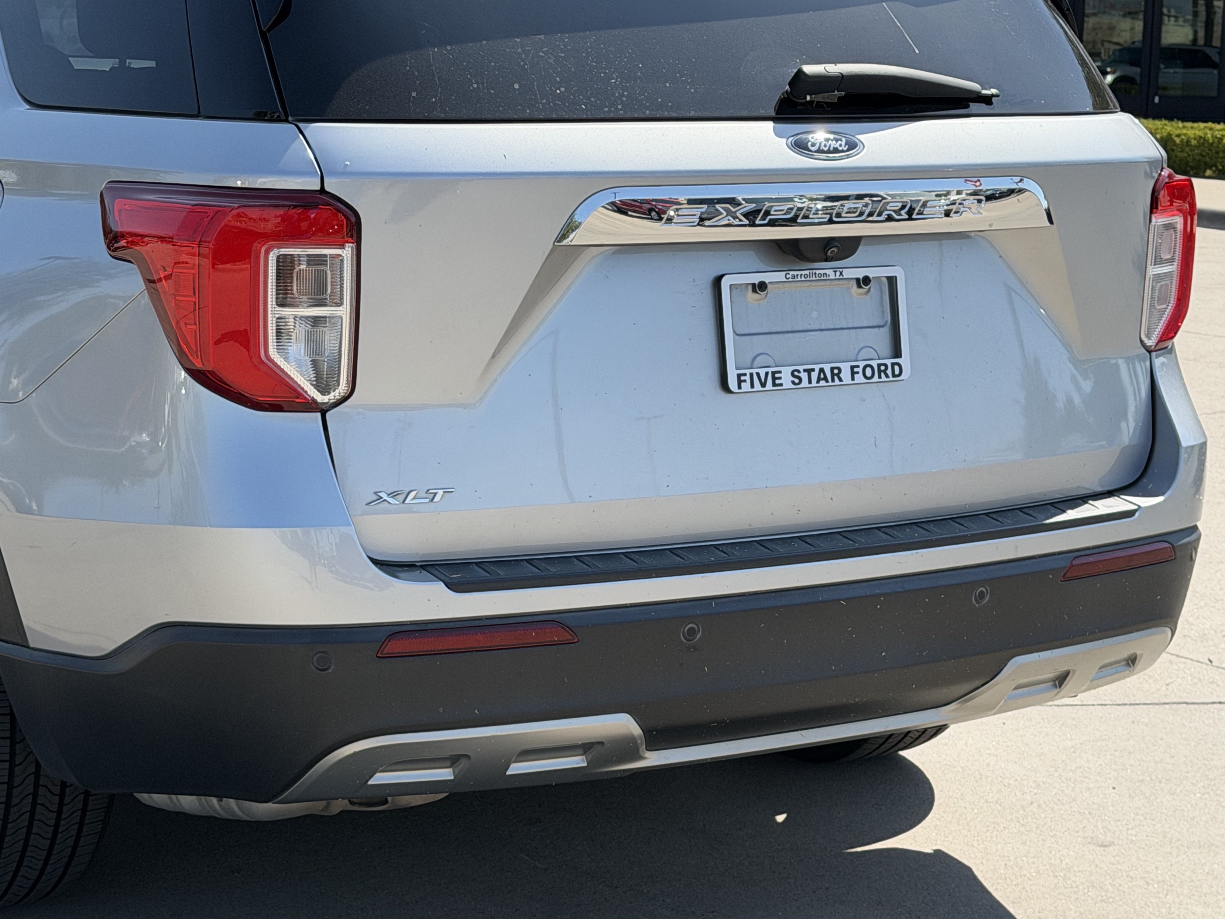 Certified 2021 Ford Explorer XLT w/ Equipment Group 202A RWD image 7