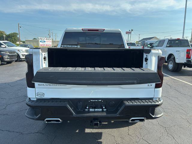 Used 2025 Chevrolet Silverado 1500 LT Trail Boss w/ Convenience Package II AWD/4WD image 9