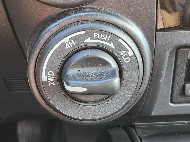 Used 2021 Nissan Titan PRO-4X w/ Pro-4x Utility Package AWD/4WD image 26