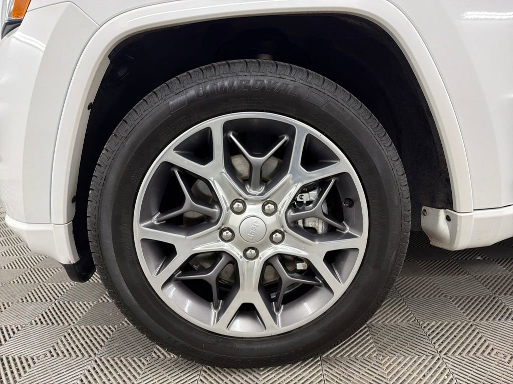 Used 2021 Jeep Grand Cherokee Overland image 16