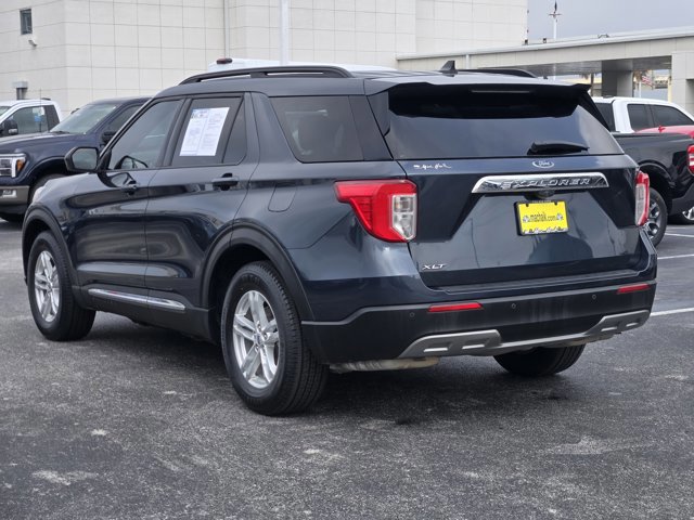Certified 2022 Ford Explorer XLT w/ Equipment Group 202A image 5