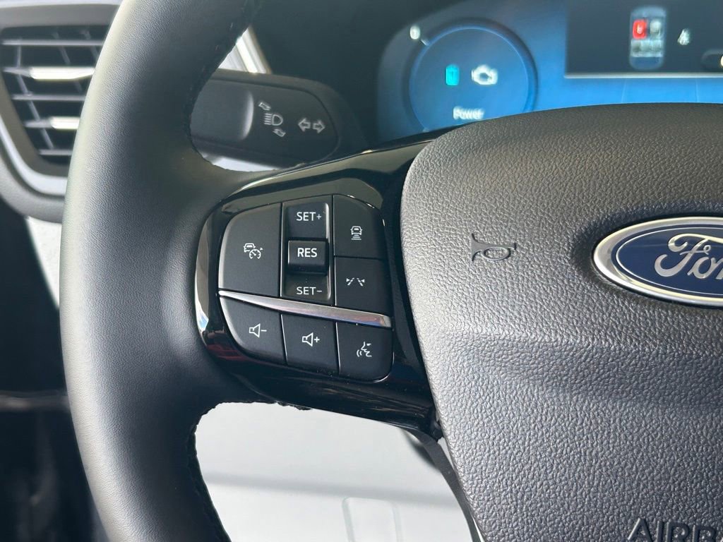 Certified 2024 Ford Escape SE w/ PHEV Premium Package FWD image 39