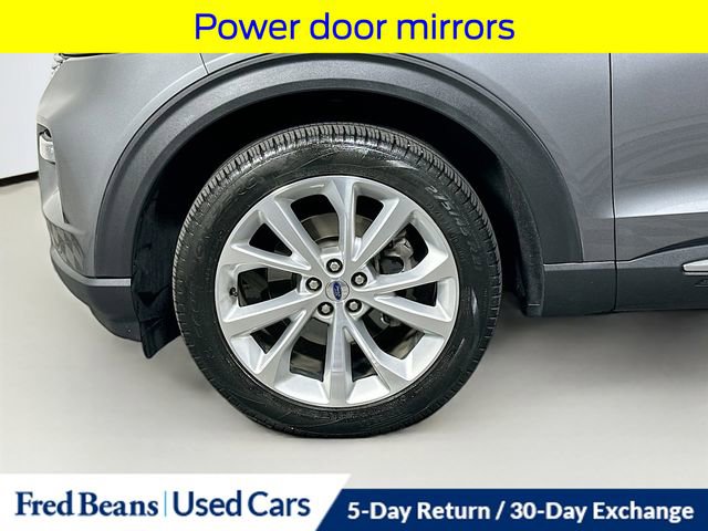 Certified 2024 Ford Explorer Platinum w/ Technology Package AWD/4WD image 41