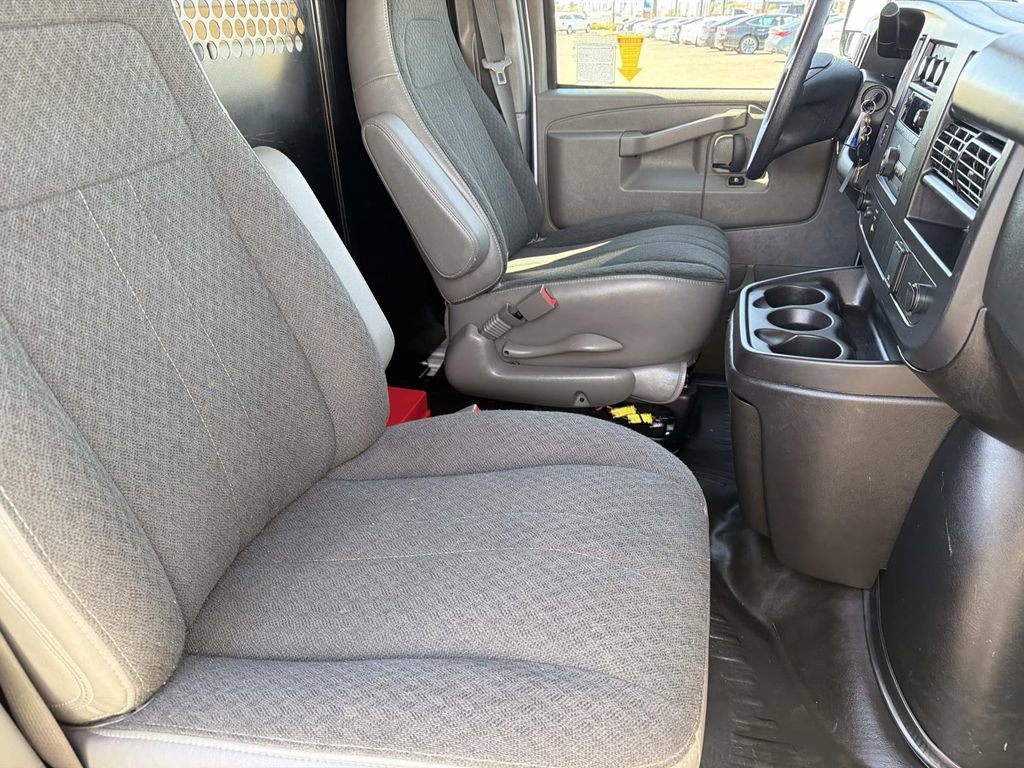 Used 2024 GMC Savana 2500 w/ Driver Convenience Package RWD image 21