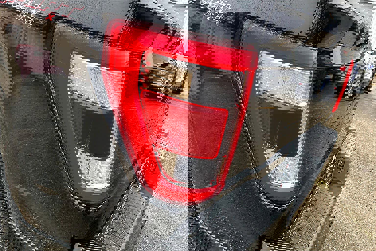 Certified 2023 Ford F150 Lariat w/ Equipment Group 502A High image 27