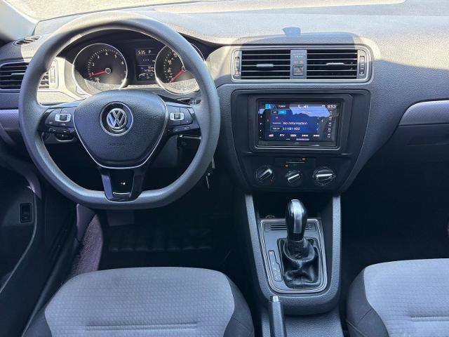 Used 2017 Volkswagen Jetta S FWD image 9