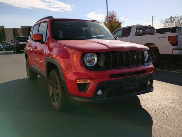 Used 2022 Jeep Renegade Latitude w/ Sun/Sound Group