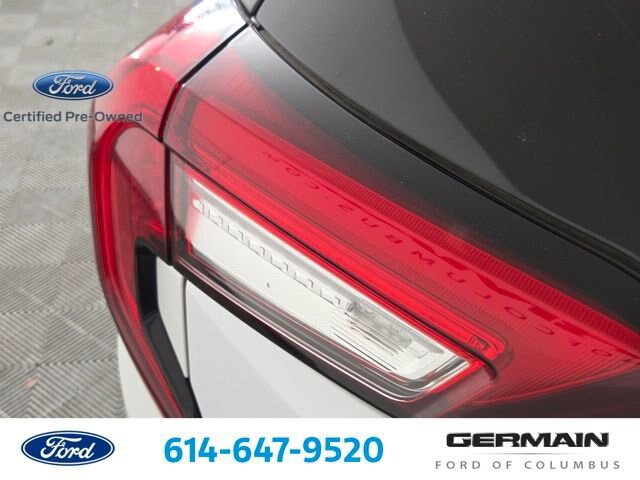Used 2023 GMC Terrain SLT w/ Elevation Edition AWD/4WD image 15