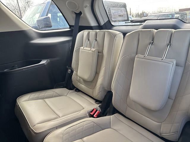 Certified 2019 Ford Explorer Platinum image 7