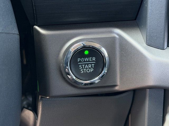Certified 2025 Ford F150 Lightning XLT AWD/4WD image 31