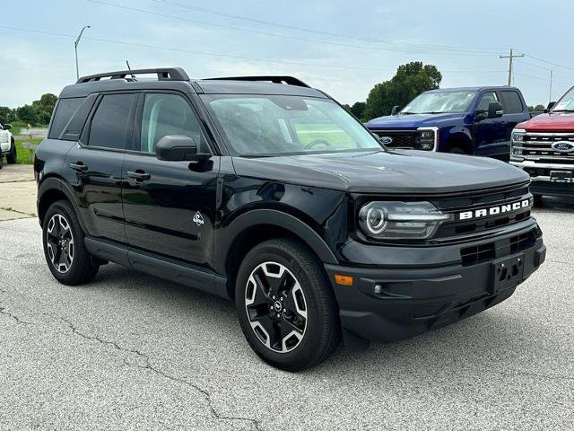 Certified 2024 Ford Bronco Sport Outer Banks w/ Tech Package AWD/4WD image 8