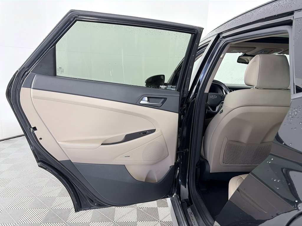 Used 2017 Hyundai Tucson Limited w/ Limited Ultimate Package 03 image 12