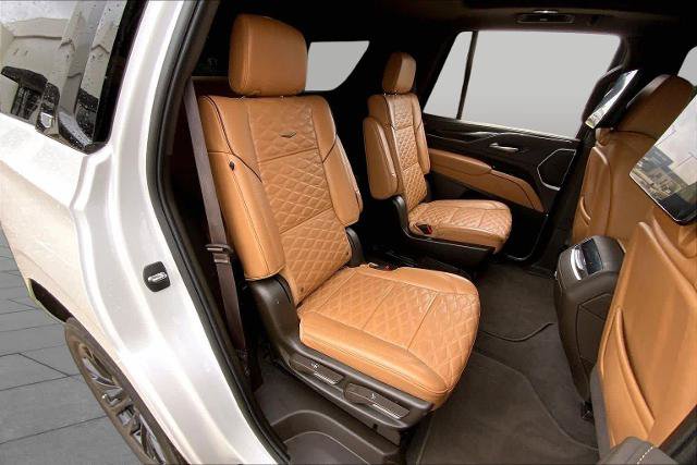 Used 2024 Cadillac Escalade Sport w/ LPO, ONYX Package AWD/4WD image 20