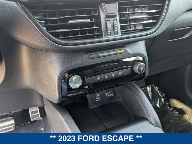 Certified 2023 Ford Escape ST-Line w/ Equipment Group 301A FWD image 17