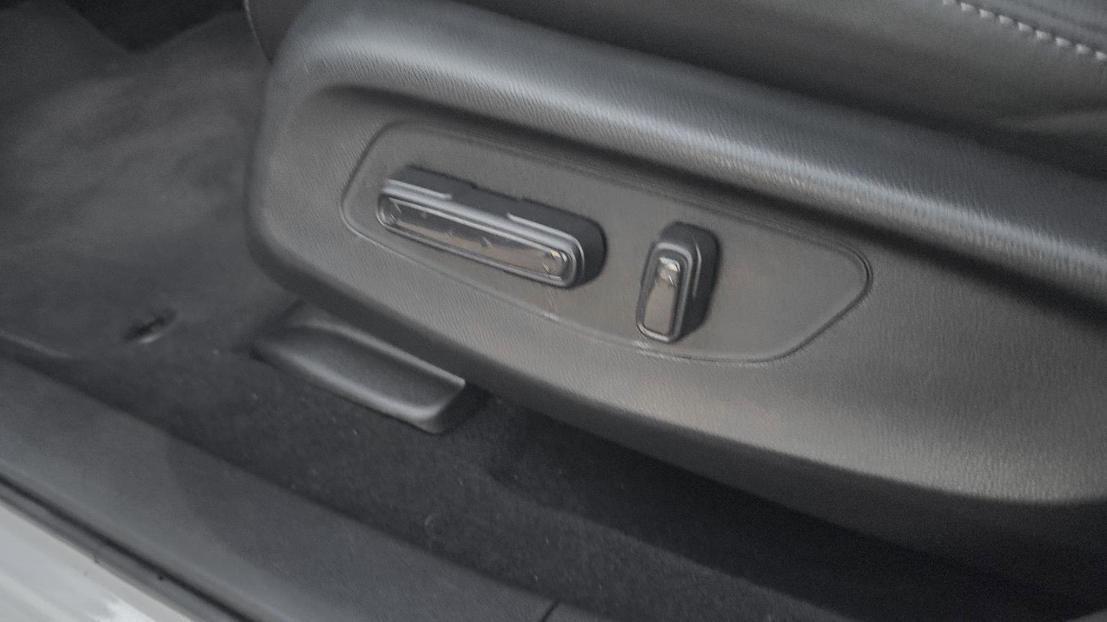 Used 2024 Honda HR-V EX-L image 14