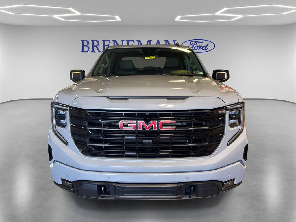 Used 2024 GMC Sierra 1500 Elevation w/ Elevation Premium Package AWD/4WD image 2