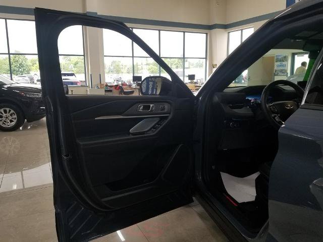 Certified 2025 Ford Explorer ST w/ Sun And Sound Package AWD/4WD image 11