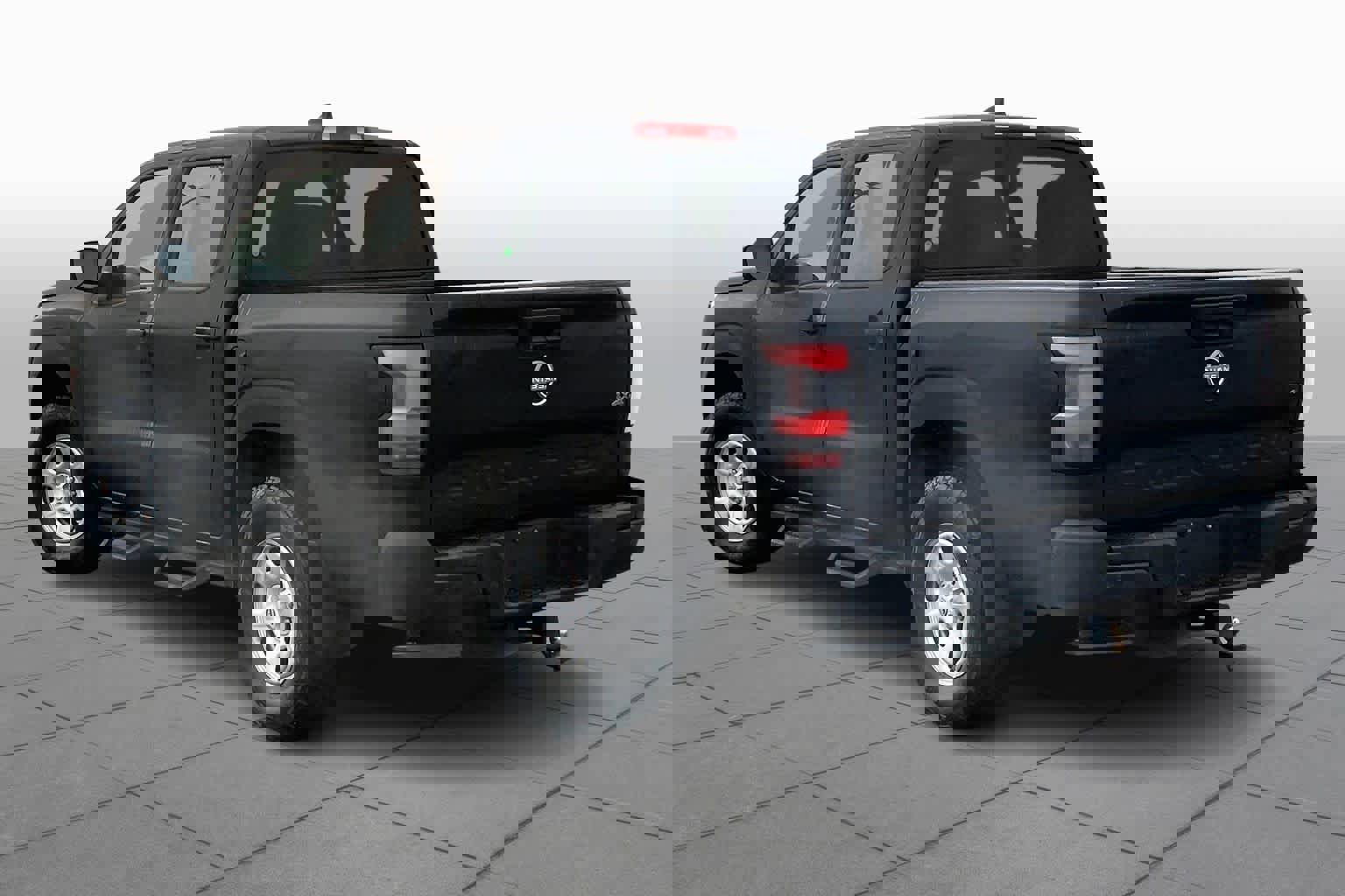 Used 2022 Nissan Frontier S w/ Technology Package image 11