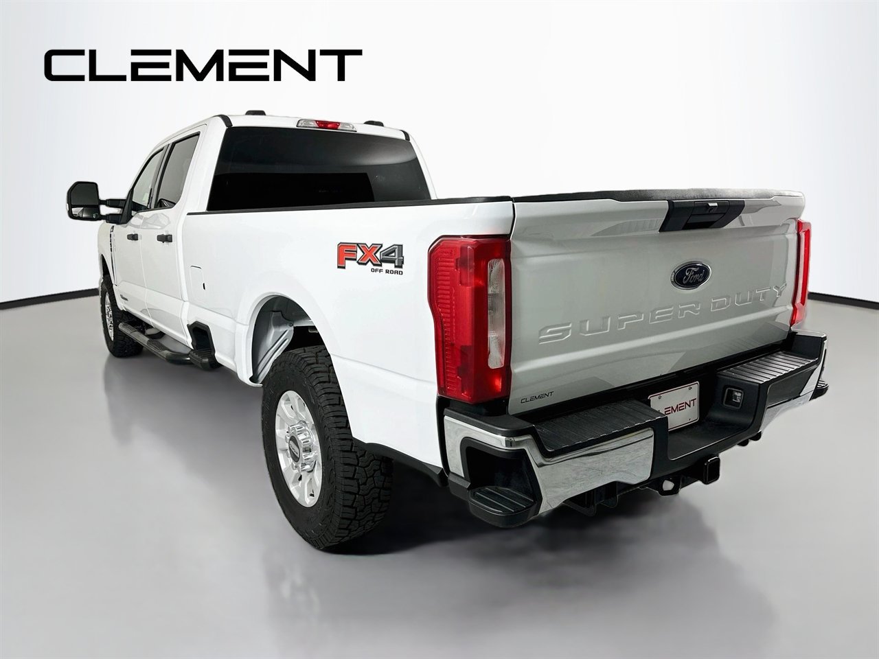 Certified 2024 Ford F250 XLT w/ FX4 Off-Road Package AWD/4WD image 10