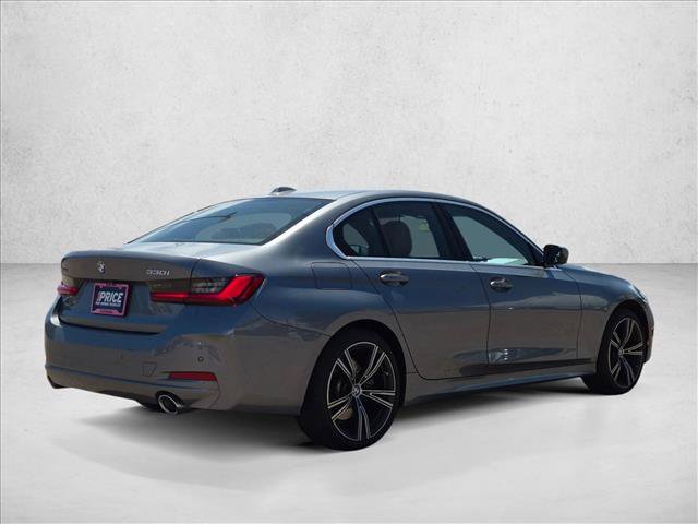 Used 2023 BMW 330i xDrive Sedan w/ Premium Package AWD/4WD image 5