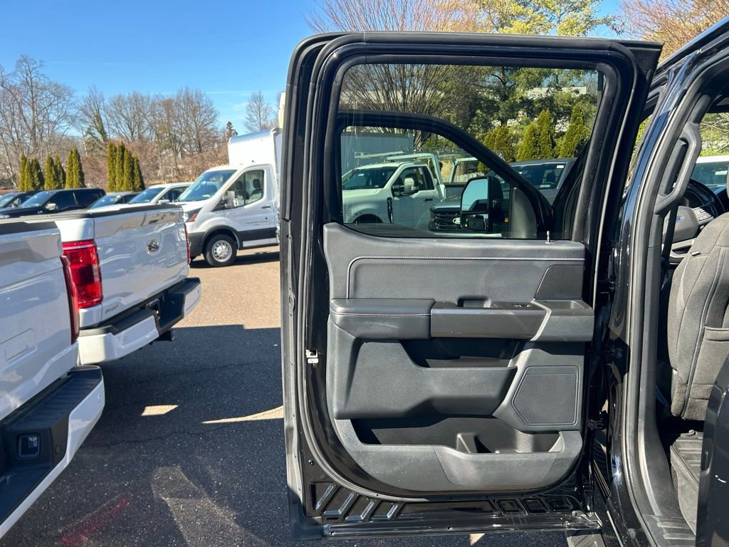 Certified 2022 Ford F150 XLT w/ Equipment Group 302A High image 19