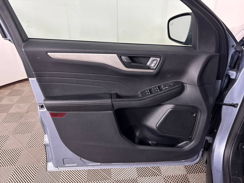 Certified 2022 Ford Escape S FWD image 17