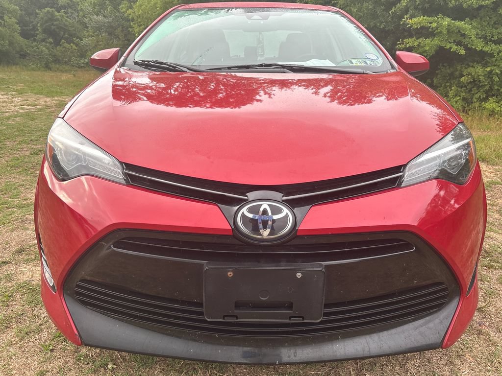 Used 2018 Toyota Corolla LE w/ Carpet Mat Package (TMS) FWD video 2