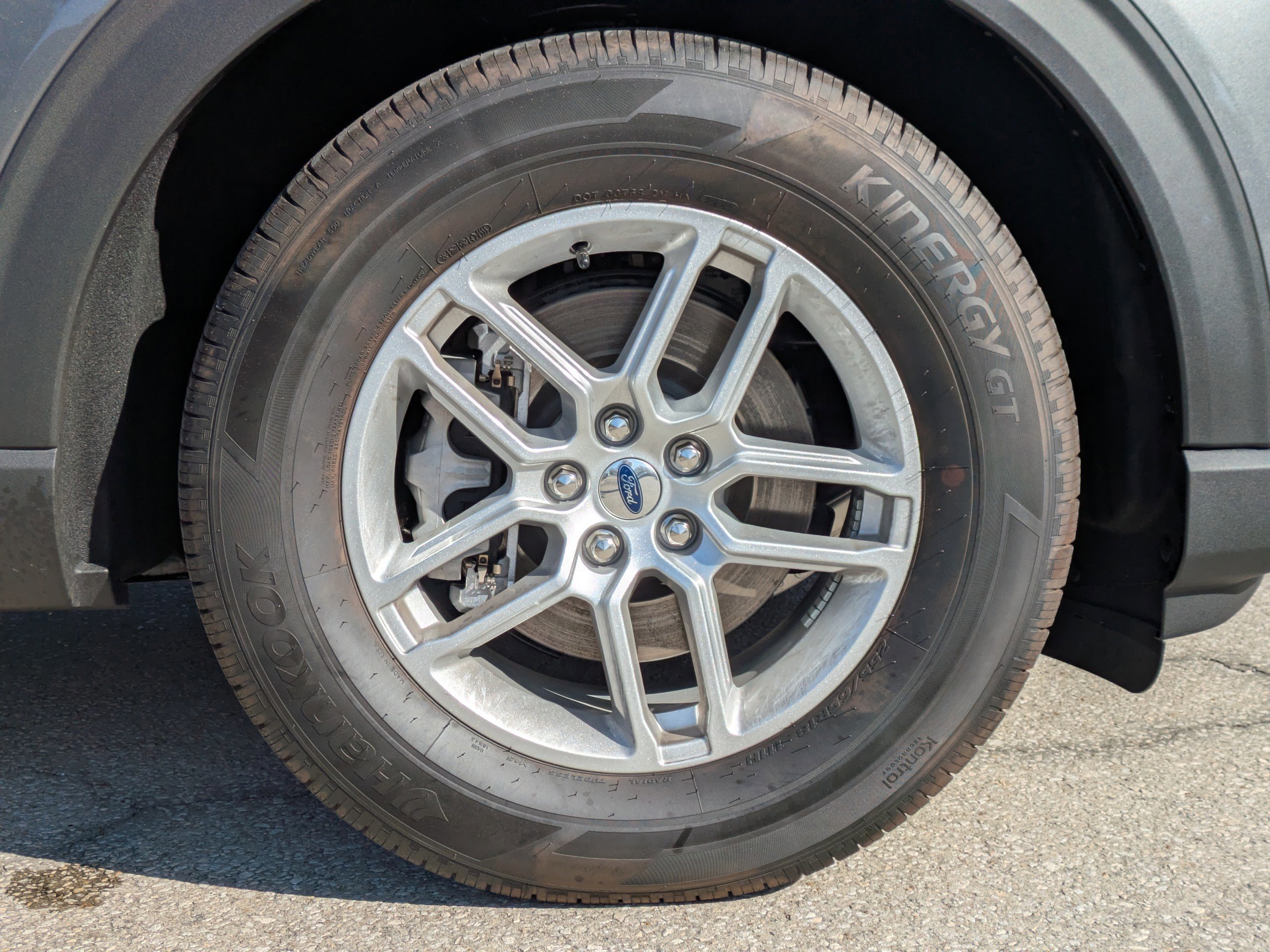 Certified 2025 Ford Explorer Active w/ Active Comfort Package image 11