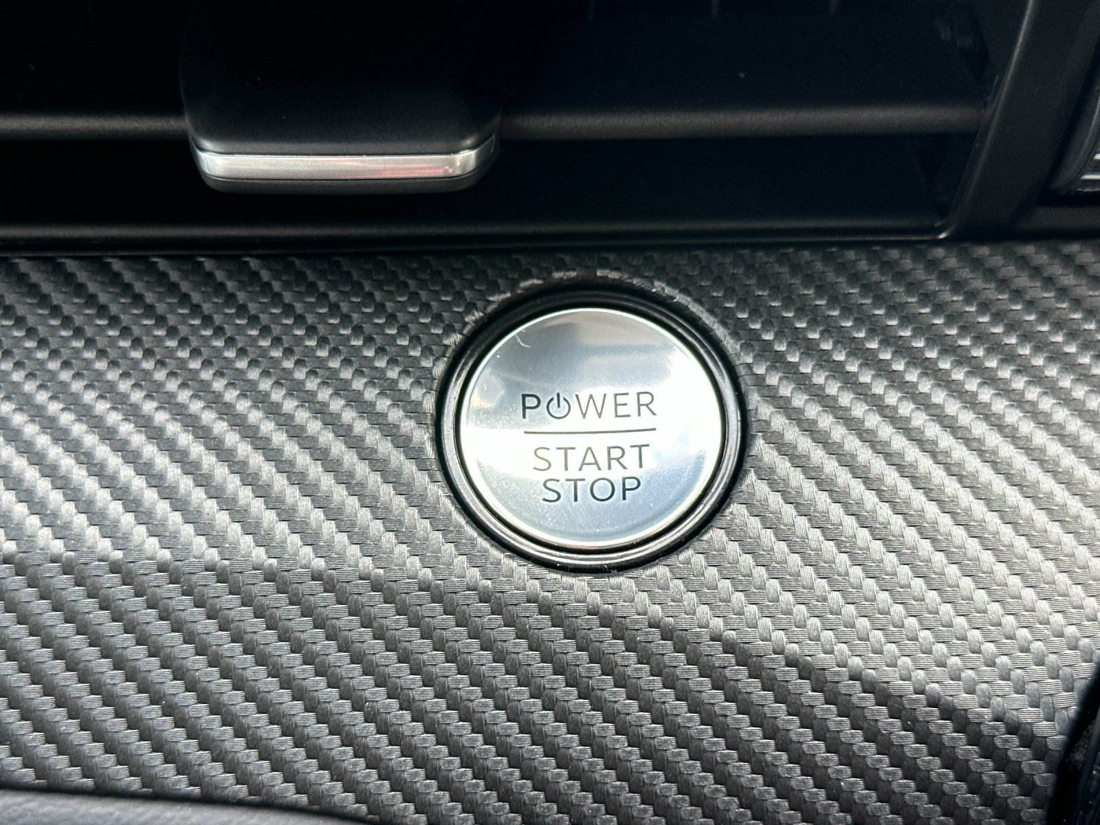 Certified 2025 Ford Mustang Mach-E Premium image 23