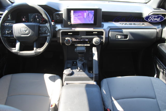 Used 2025 Toyota Tacoma SR5 AWD/4WD image 14