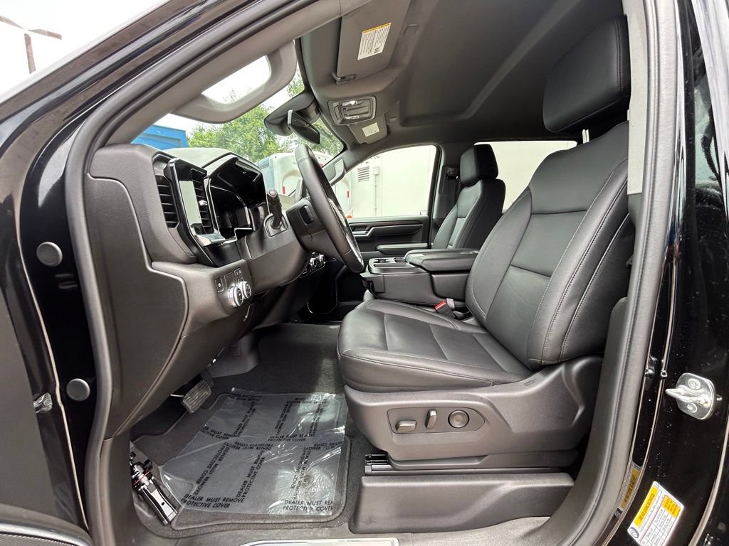 Used 2026 GMC Sierra 1500 SLT RWD image 11
