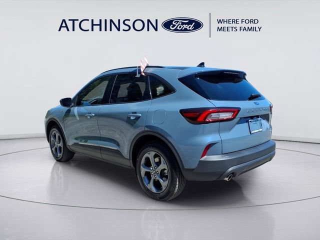 Certified 2025 Ford Escape ST-Line w/ Cold Weather Package AWD/4WD image 7