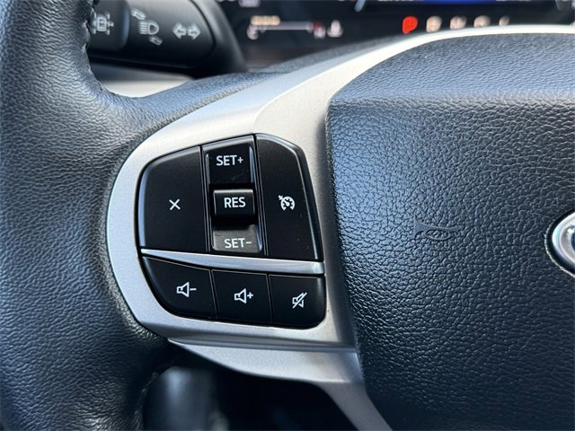 Certified 2022 Ford Explorer XLT w/ Equipment Group 202A image 21