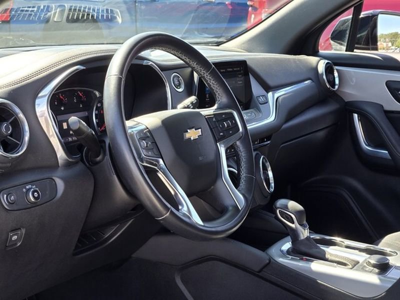 Used 2022 Chevrolet Blazer LT w/ Redline Edition FWD image 11