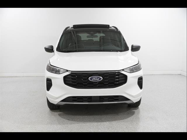 Certified 2024 Ford Escape ST-Line w/ Tech Pack #1 image 4