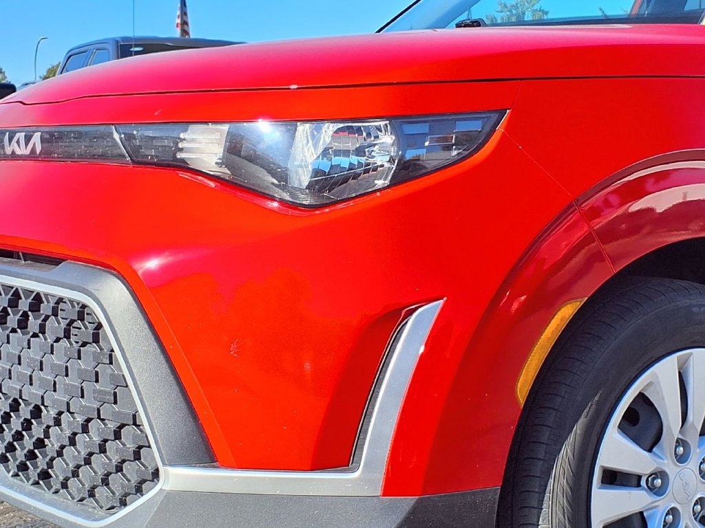 Used 2024 Kia Soul LX FWD image 14