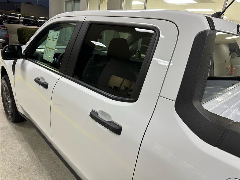 Certified 2024 Ford Maverick XLT image 4