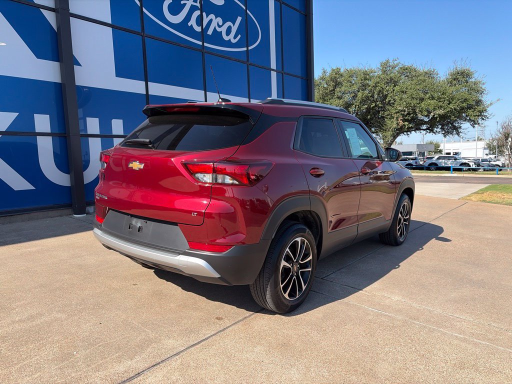 Used 2025 Chevrolet TrailBlazer LT AWD/4WD image 7