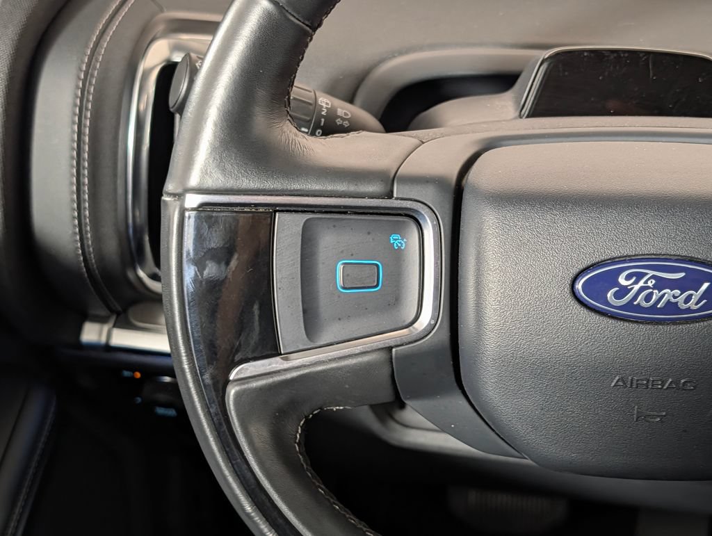 Certified 2025 Ford Expedition Max Platinum AWD/4WD image 16
