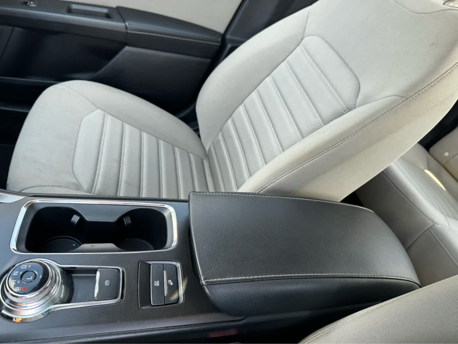 Certified 2018 Ford Fusion S FWD image 19