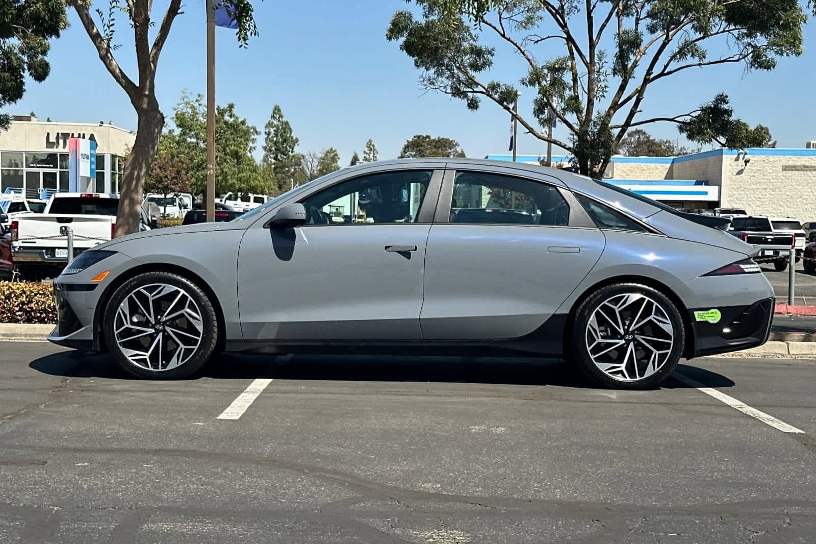 Used 2023 Hyundai Ioniq 6 SEL AWD/4WD image 6