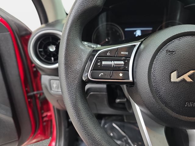 Used 2024 Kia Forte LXS FWD image 17