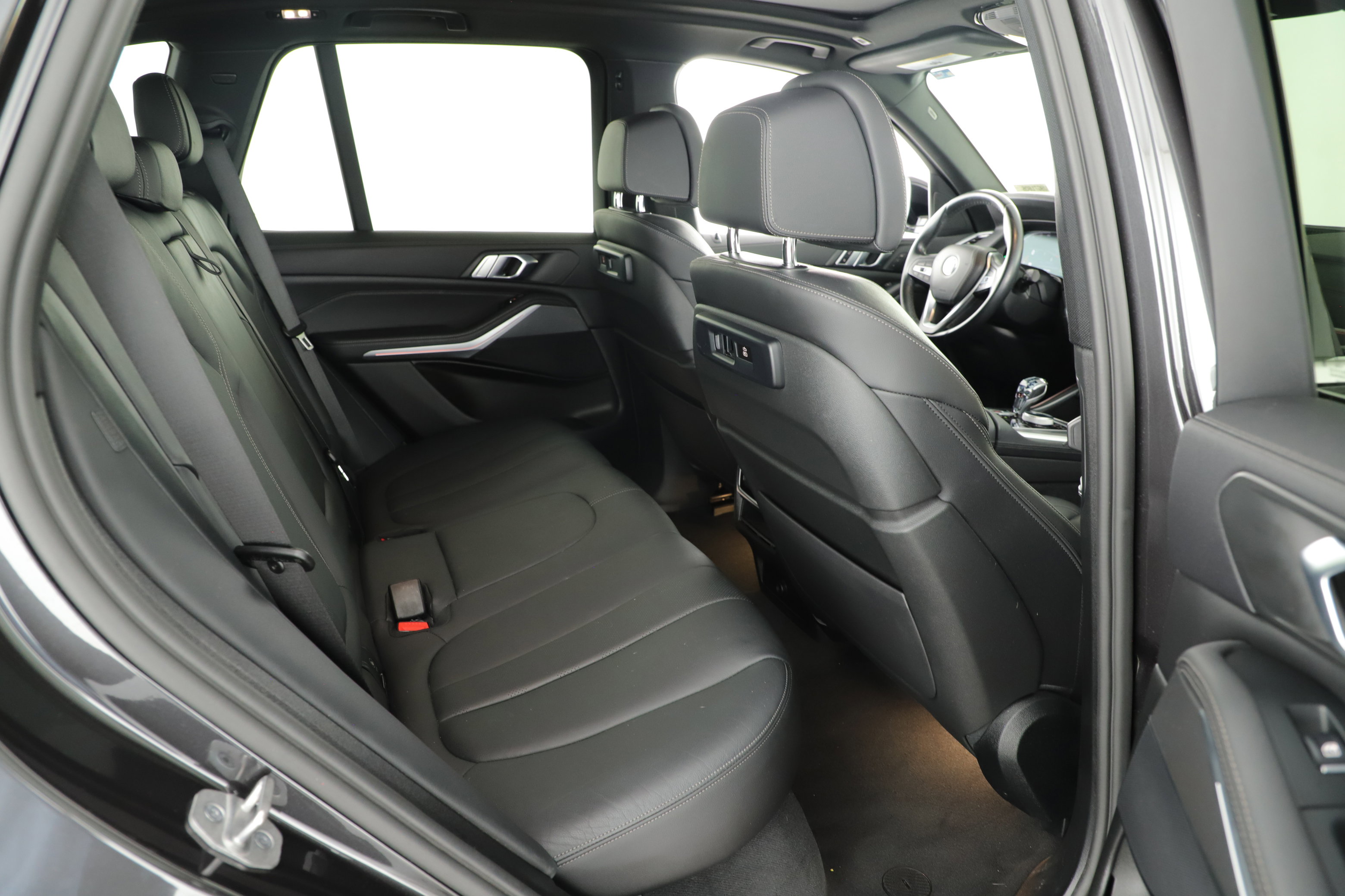 Used 2021 BMW X5 sDrive40i w/ Premium Package 2 RWD image 19