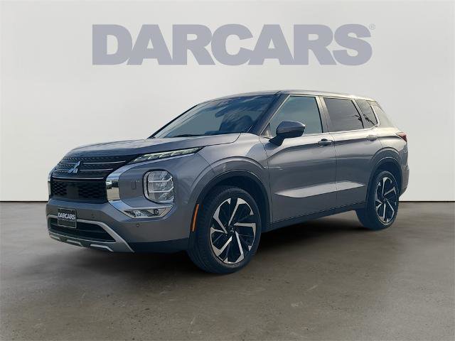 Used 2024 Mitsubishi Outlander SE image 3
